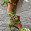 ELEGANTER MITTELHOHE FERSENSANDAL