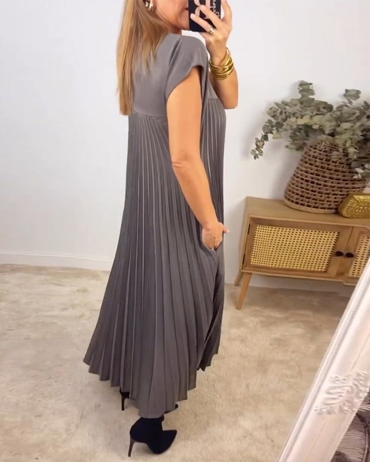Sophia - Elegantes, gespaltenes, plissiertes Maxikleid