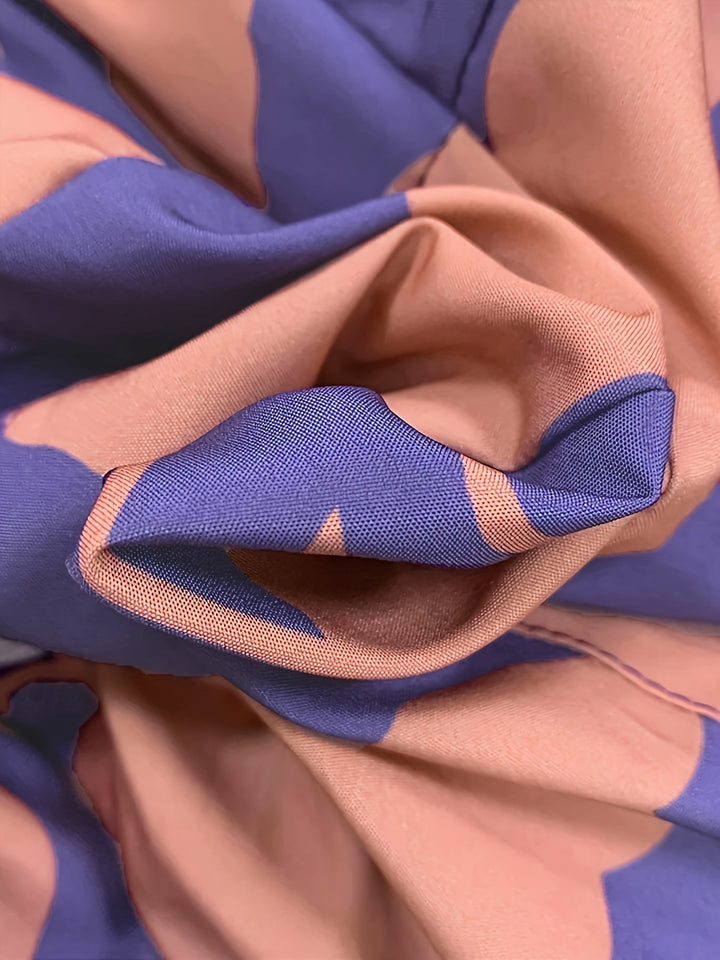 Beatrix - Hochwertiges Kleid mit Blumenmuster und Revers