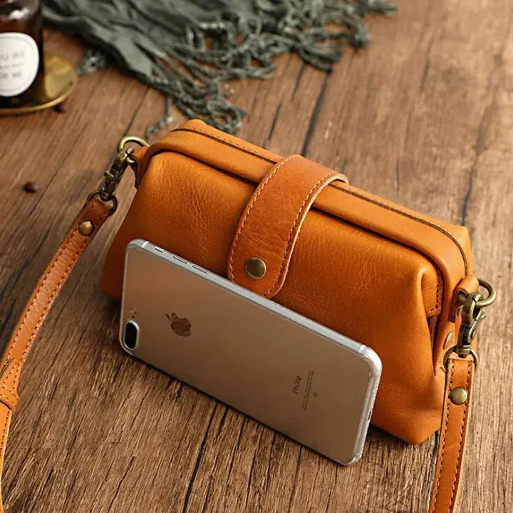 Velissas zeitloser Charme | Einzigartige Damenhandtasche