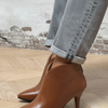 ELEGANTE STIEFELETTE MIT ABSATZ