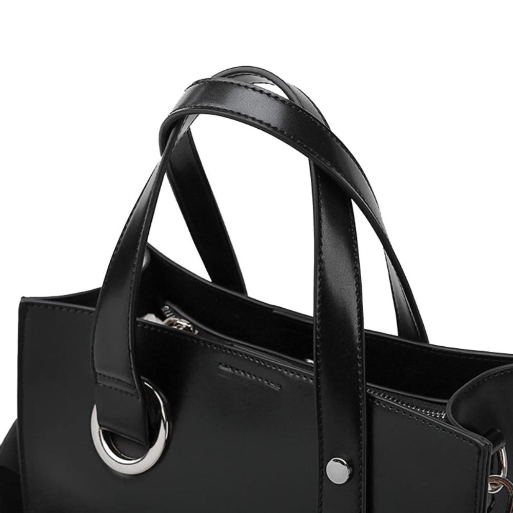 Phoebe | Schlanke Strukturierte Tasche